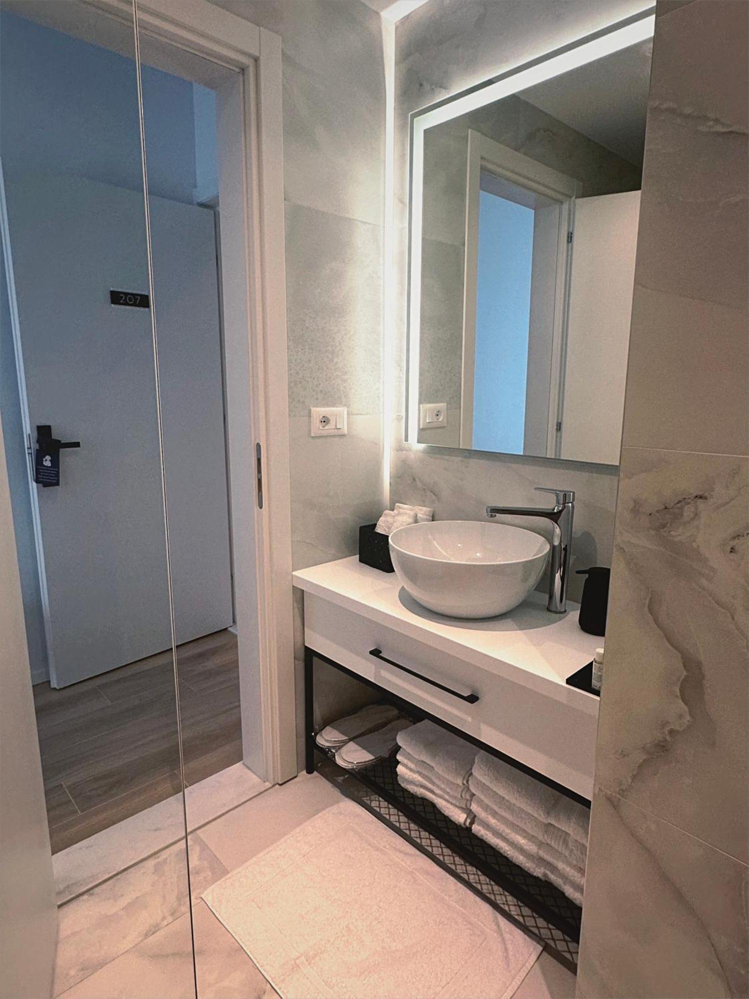 Hotel Vila 19 Dhermi Ngoại thất bức ảnh