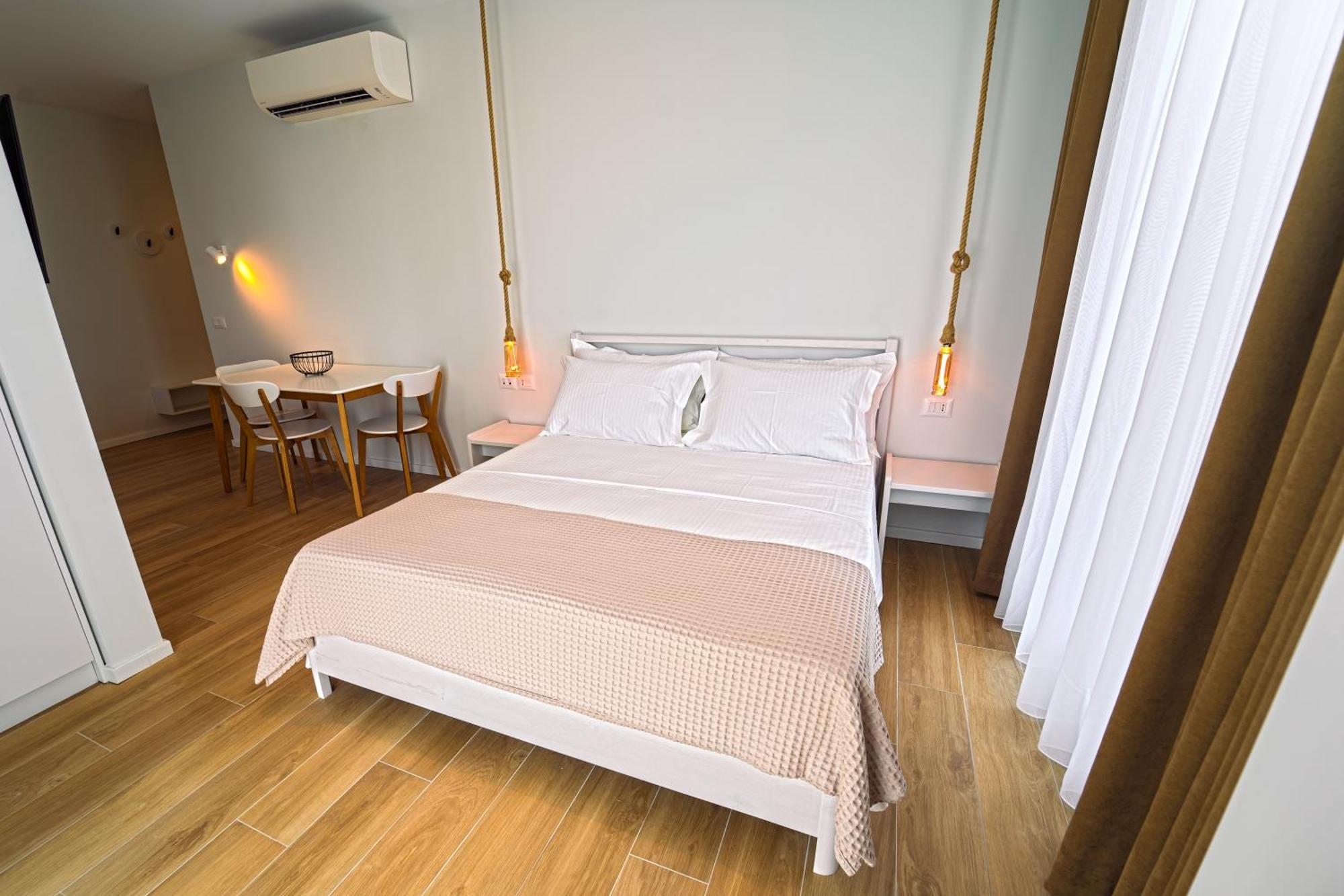Hotel Vila 19 Dhermi Ngoại thất bức ảnh