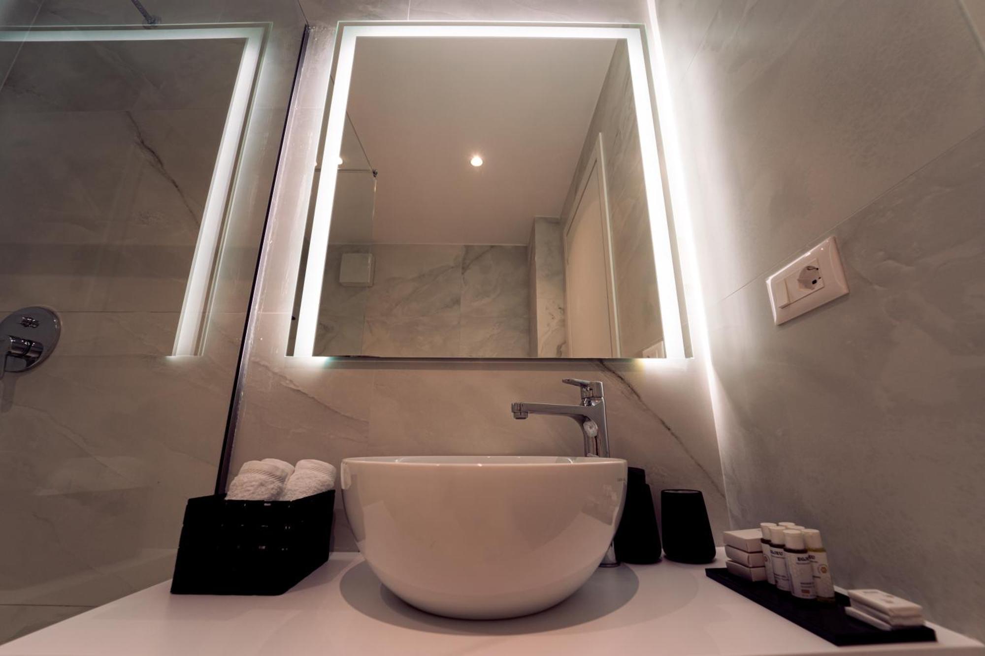Hotel Vila 19 Dhermi Ngoại thất bức ảnh